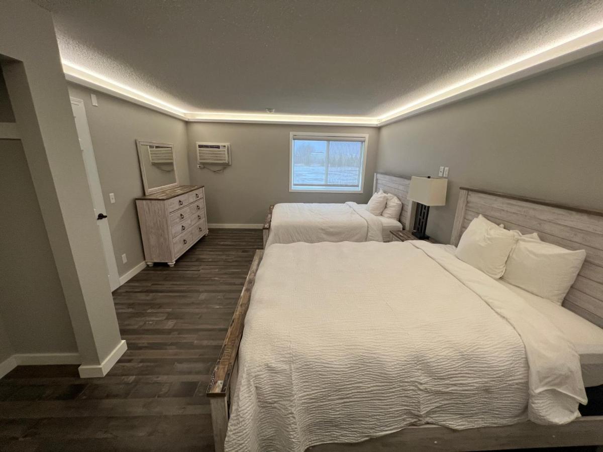 The Patch Lodge Warroad Ngoại thất bức ảnh